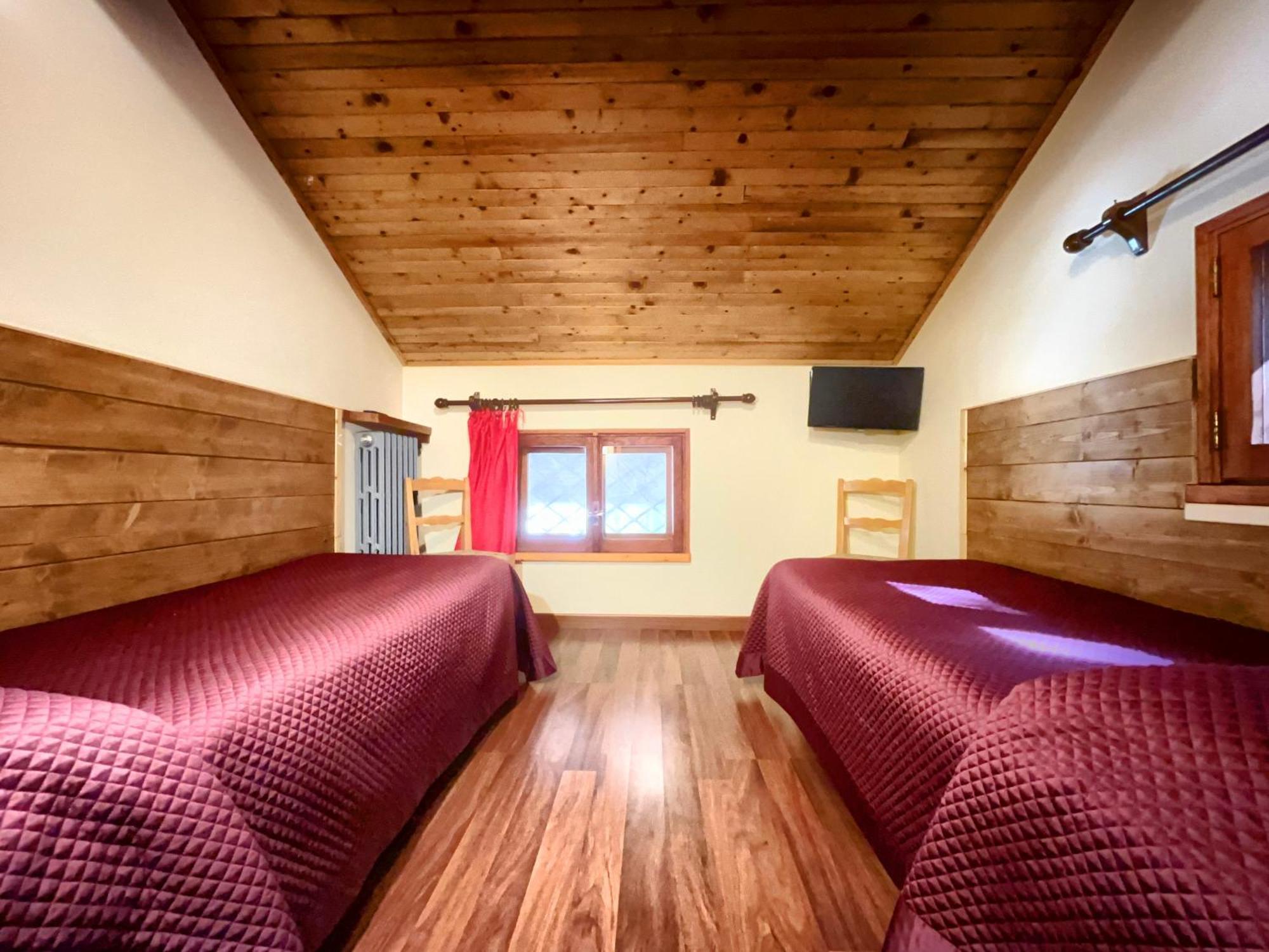 Hotel Garni Mille Pini สกันโน ภายนอก รูปภาพ